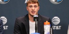 Flagg: "نعمة" لا يجري Mavs "
