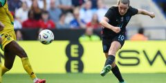 تونون في مزدوج كما انجلترا جايمايكا في اليورو الاحماء