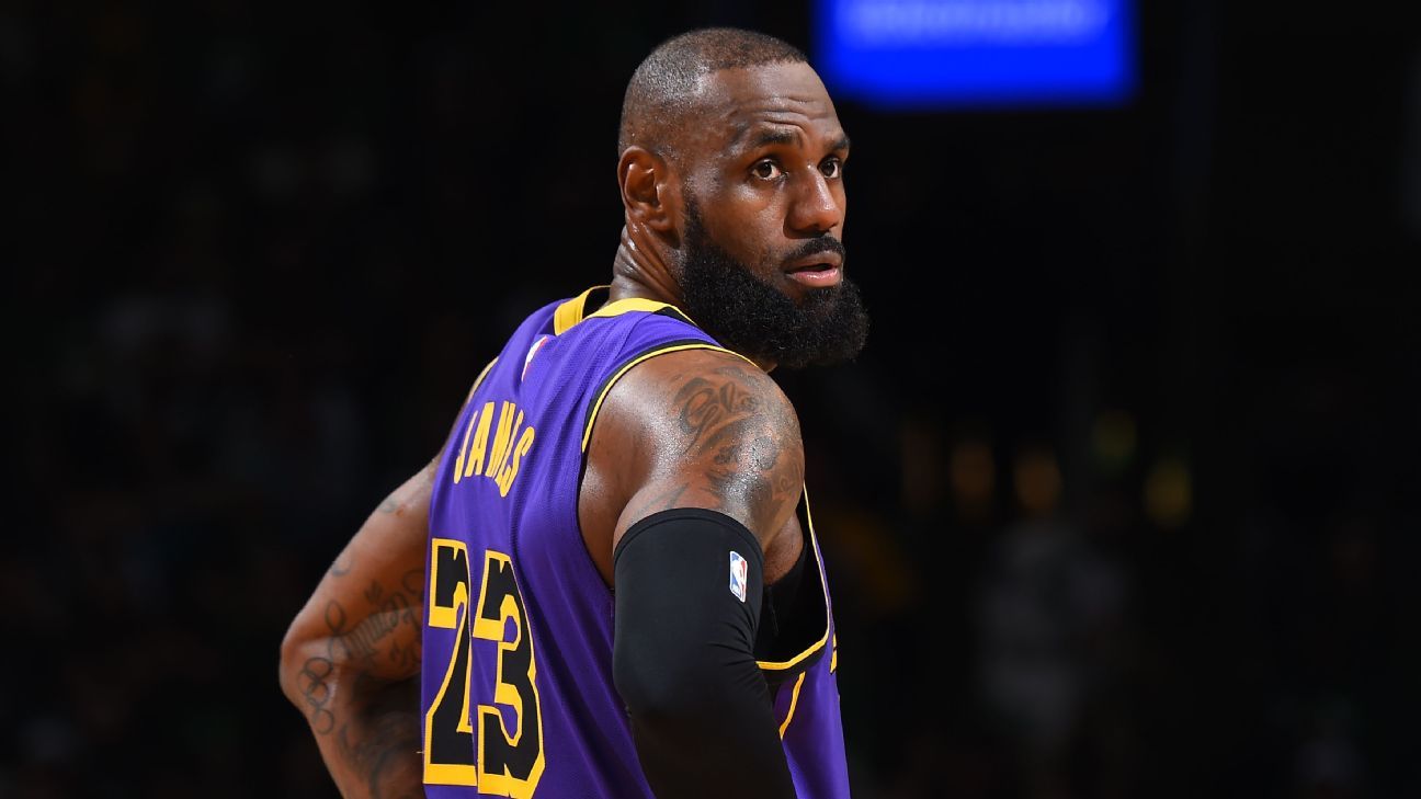يختار LeBron مقابل 52.6 مليون دولار ، ومشاهدة LA Moves