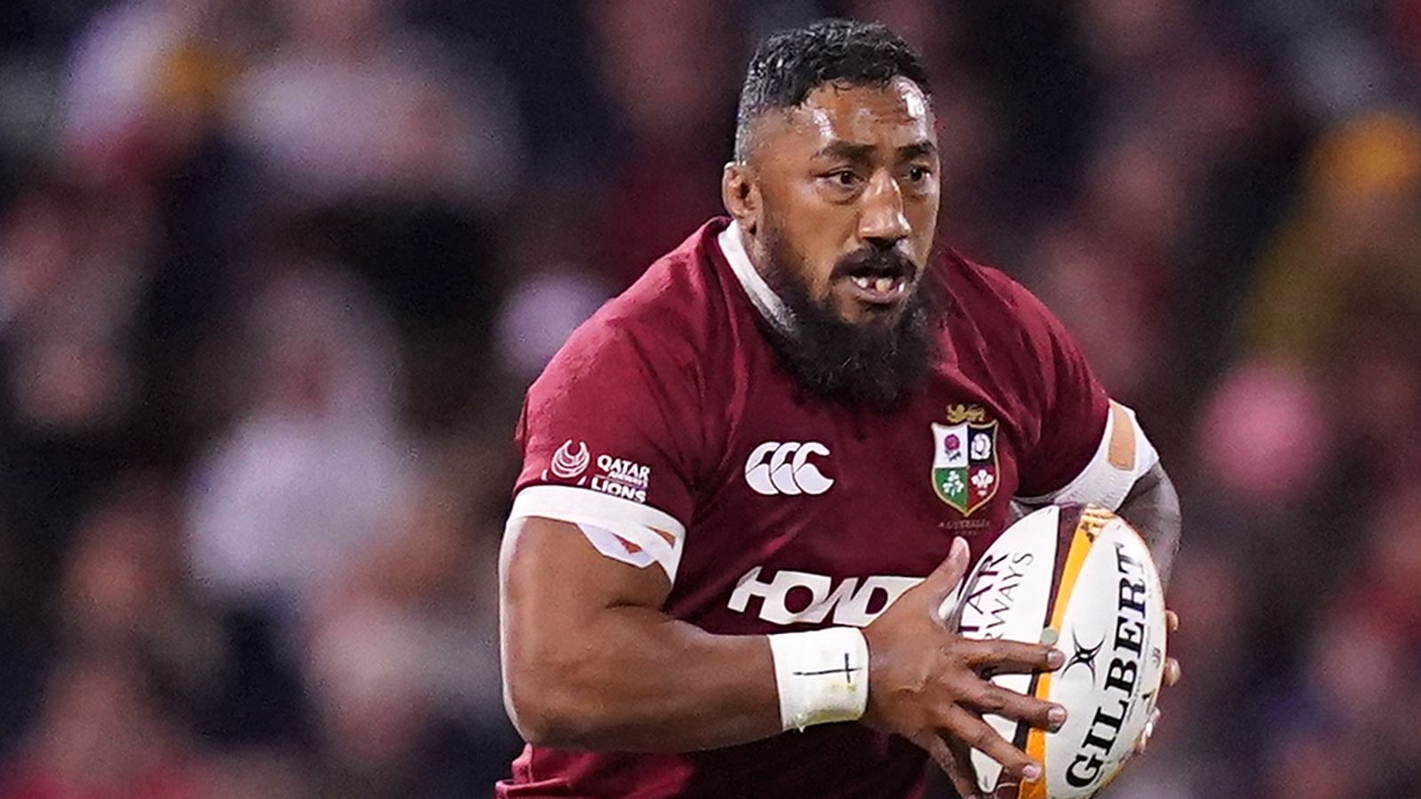 Aki ، Chessum ، Porter Start for Lions في دور فاريل ، مورغان ، Kinghorn أضاف إلى مقاعد البدلاء