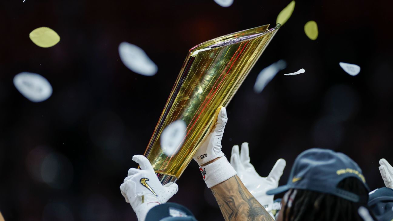 Sankey: SEC ، Big Ten لديها "عرض مختلف" من CFP