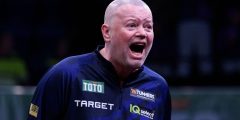 Van Barneveld على استعداد لإظهار سبب كونه أحد الأفضل