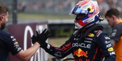 Verstappen يتفوق على Piasstri للمطالبة بقطب GP البريطاني