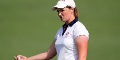 النجم الإنجليزي Woad يحول Pro ويقبل عضوية Tour Lpga