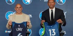 تخطط المالكين الجدد ، خطط التفاصيل A-Rod للذئاب