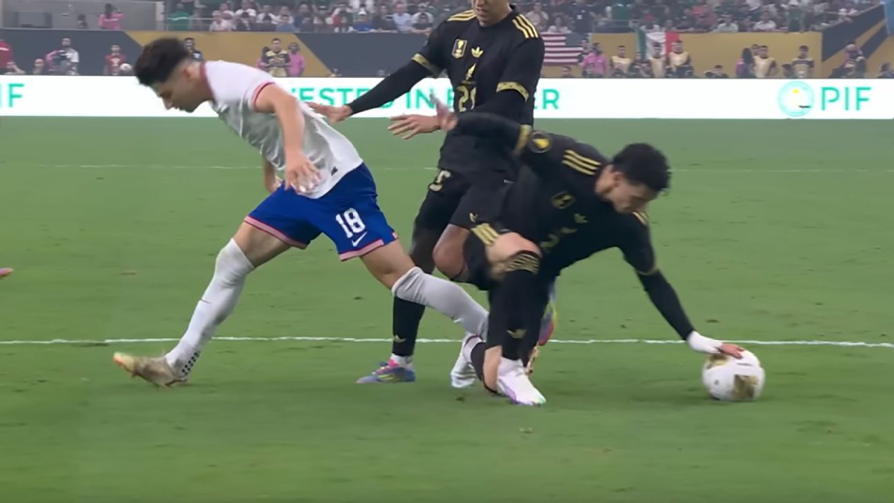 كيف تكلف VAR USMNT عقوبة كرة اليد حاسمة في نهائي كأس الذهب