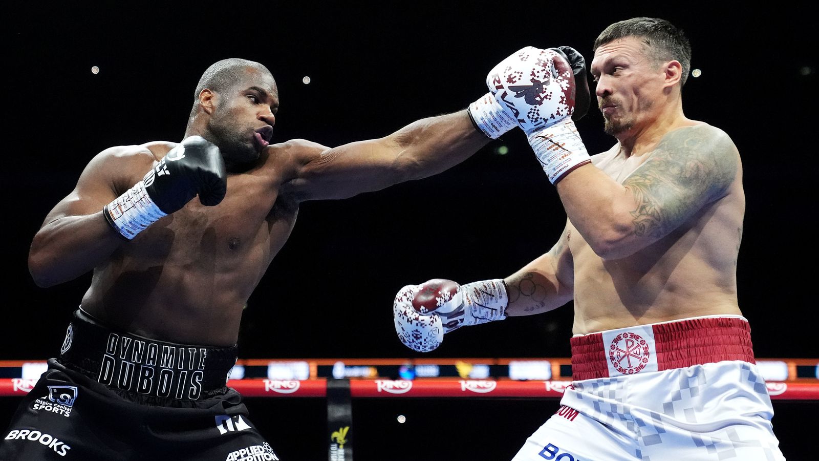 "لقد وعدوا الفوضى ..." Usyk Precision يتناقض مع Dubois "Party"