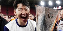 الابن يترك سبيرز للانضمام إلى LAFC في صفقة سجل MLS