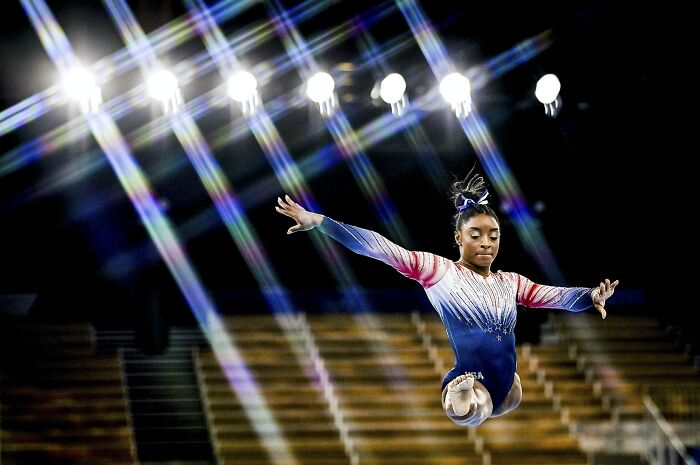 فيما يلي 31 من أفضل اللحظات في الرياضة في عام 2022 تم ترشيحها بجوائز World Sports Photography
