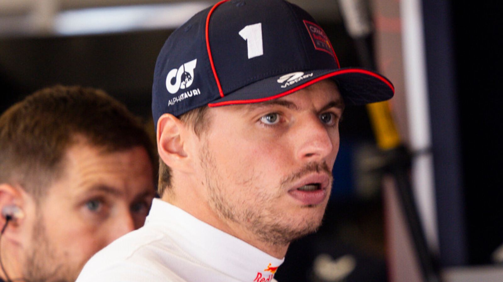 "من الصعب فهم" - Verstappen مرتبطًا بالتحقيق في Hamilton Move