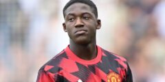 نقل الشائعات ، الأخبار: يحاول Mainoo العثور على مخرج من Man United