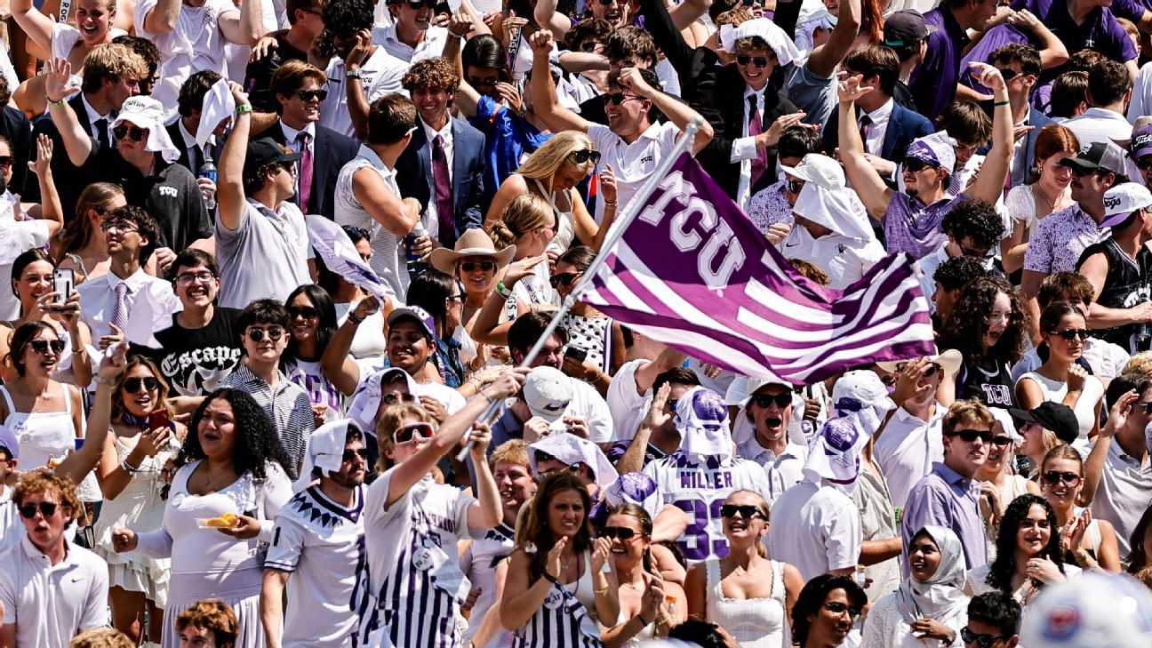 'Smoked em': Memphis ، TCU Headline Top Trolls from College Football Week 4