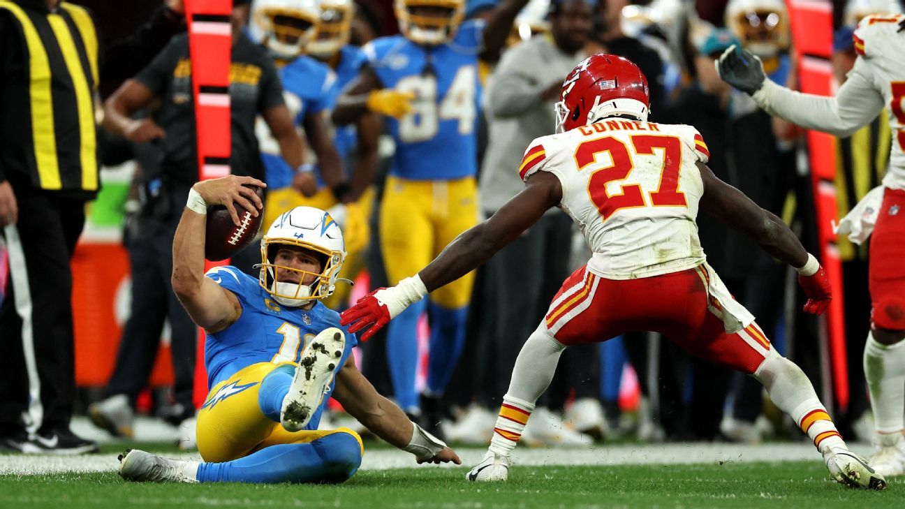 Harbaugh يروي هربرت بينما تغلب البراغي أخيرًا على KC