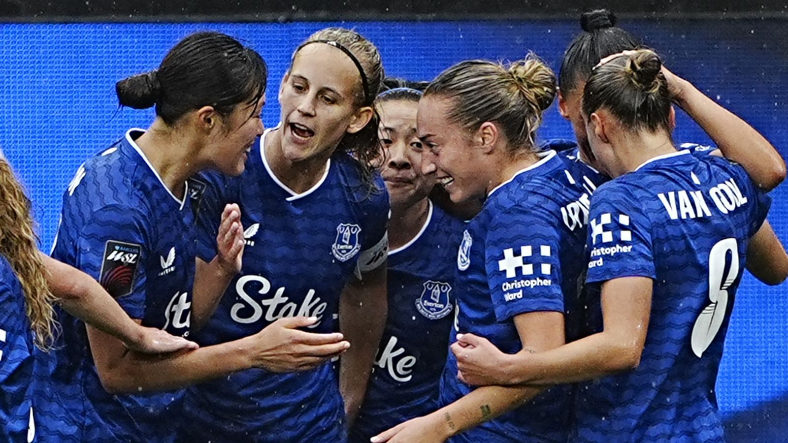 Vignola Nets لاول مرة هات ثلاثية كما فاز إيفرتون ليفربول-WSL Round-Up و Awayslies