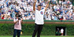 احتفل Rizzo في حفل التقاعد Wrigley