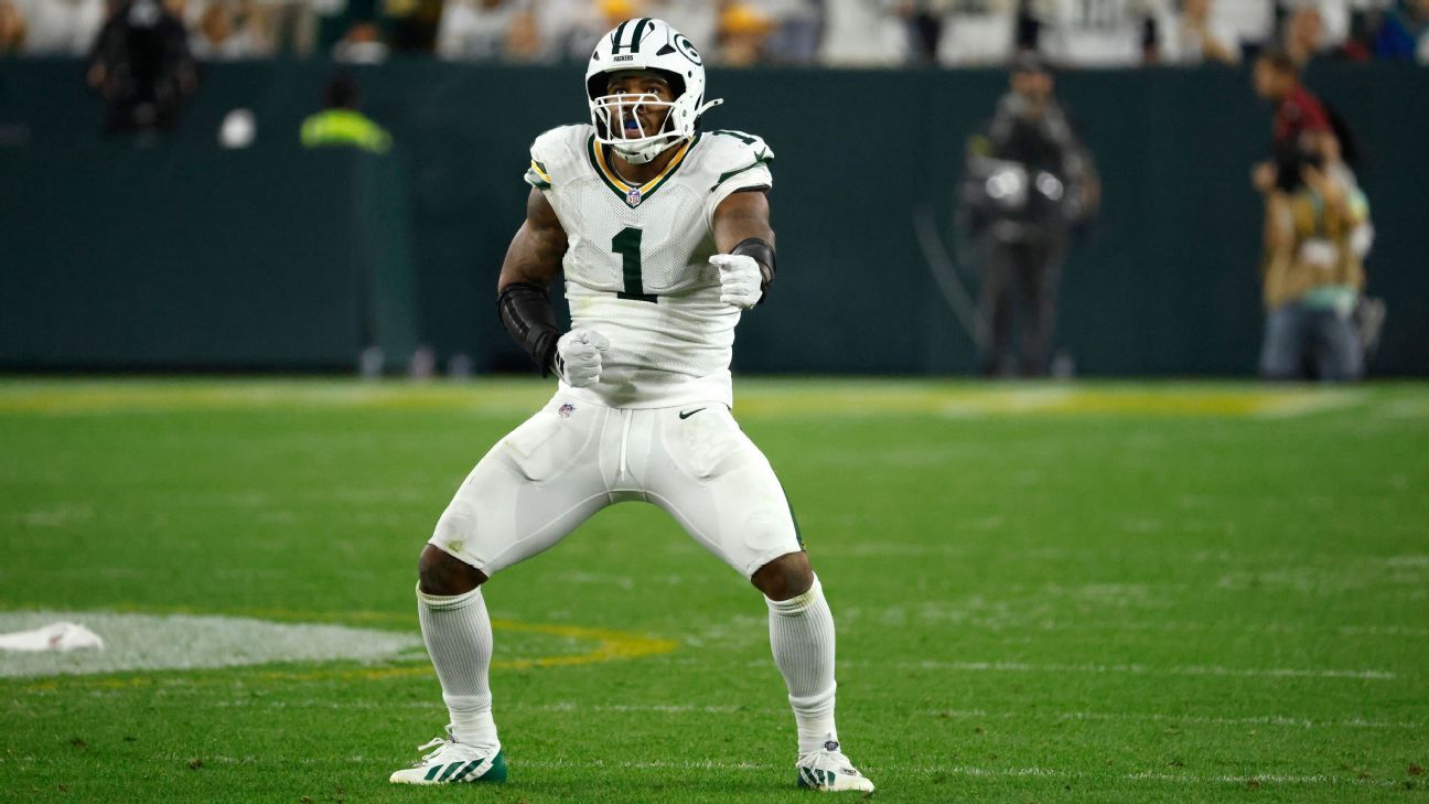 الإعدادية Schottenheimer لمواجهة ميكا بارسونز. انتقال كيني كلارك إلى دالاس