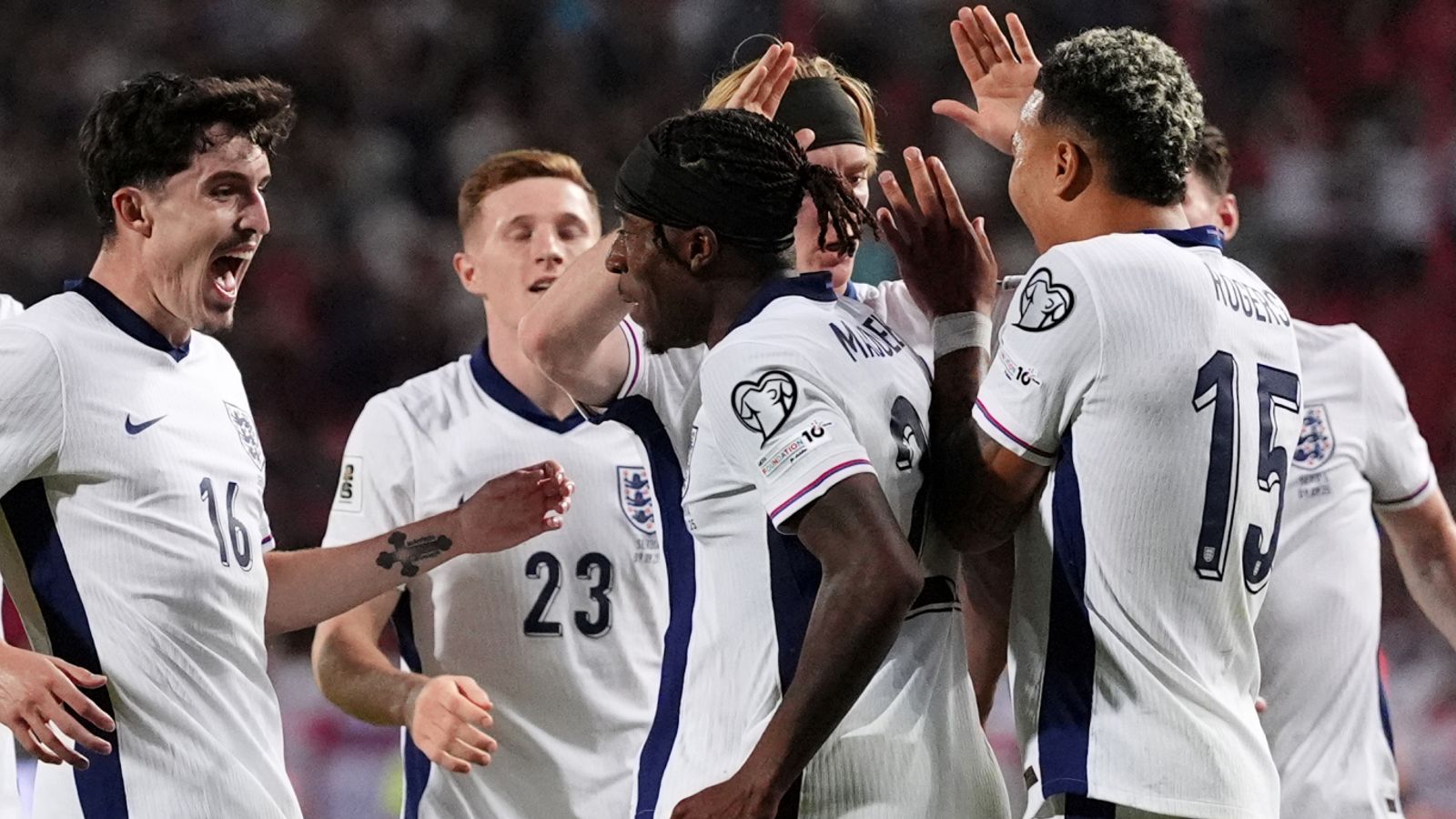 تصنيفات لاعب إنجلترا على أنها Madueke و Guehi و Rogers بين كبار الفنانين