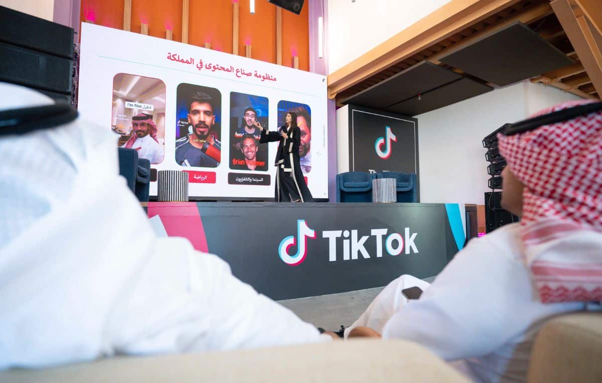 تقرير: “تيك توك” تساهم بـ 3.9 مليارات ريال في الاقتصاد السعودي وتوفر 25 ألف وظيفة 