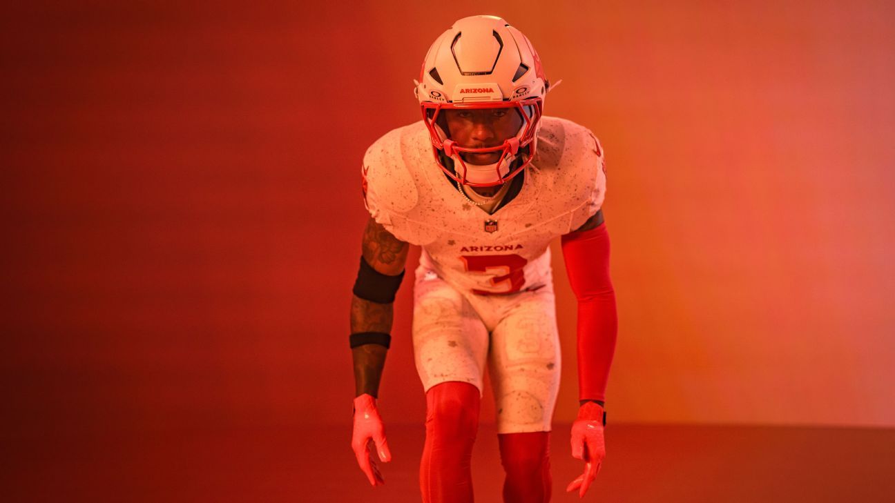 زي المنافسة للكرادلة ، Dolphins Top NFL Week 4 Threads