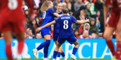 فاز إيفرتون على ليفربول في أنفيلد للحفاظ على هيمنة WSL Derby