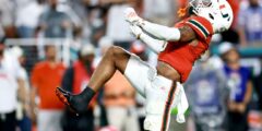 قفزة العصي إلى 2 ؛ ou إلى 7 ؛ IU ، Texas Tech Gurge