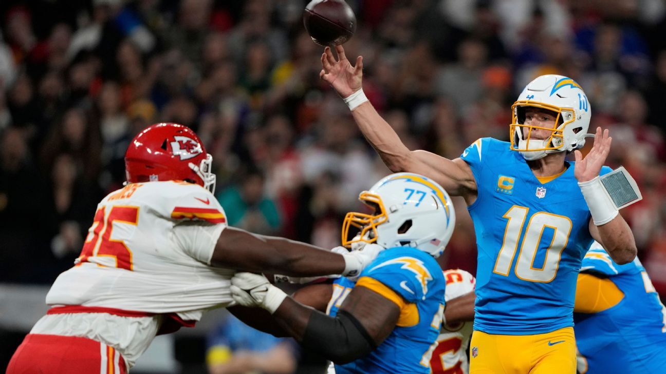 هربرت يضيء بينما يحصل شواحن على فوز AFC West على الزعماء في البرازيل
