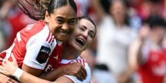 يعلن سميث وصوله بأسلوبه باسم Man Utd Trio Shine – WSL نقاط نقاش