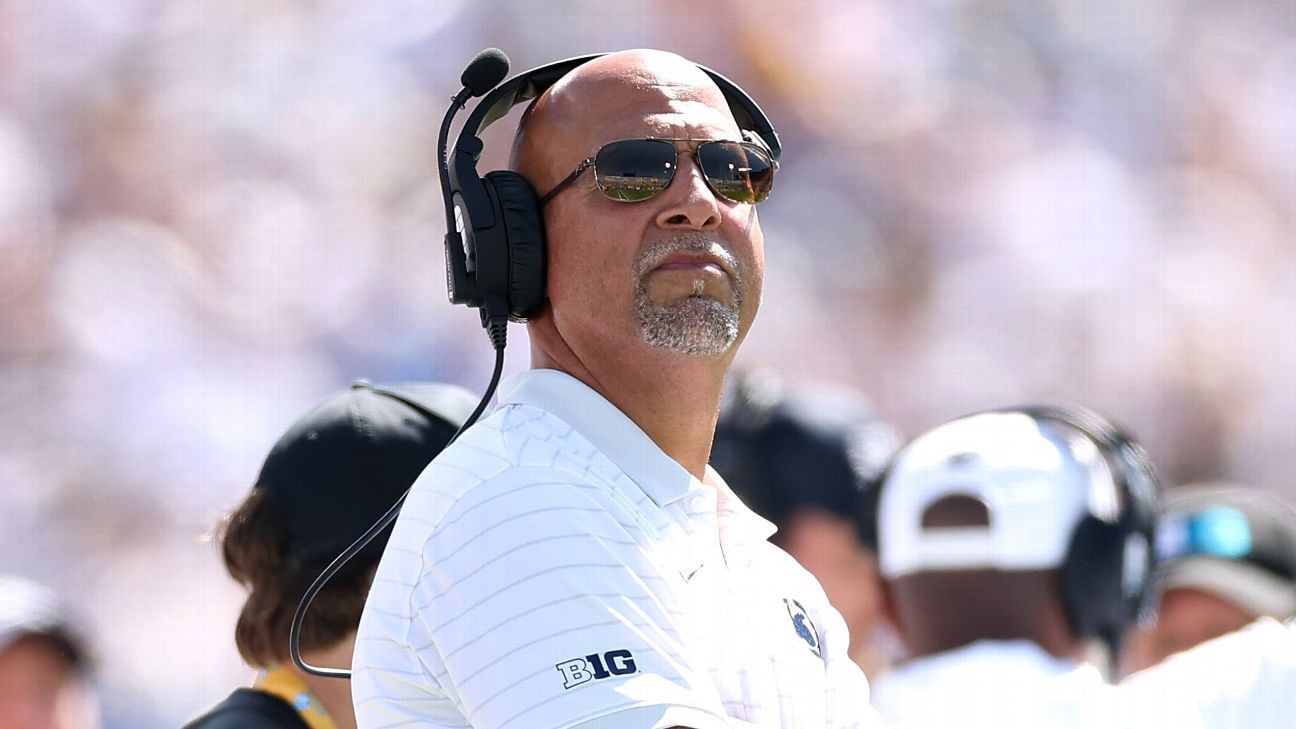 Preseason 1-2 Texas ، Penn St. Fall من أعلى 25
