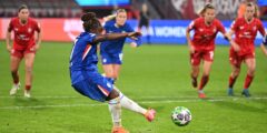 تشيلسي ينقذ تفينتي بالتعادل في المباراة الافتتاحية المحبطة لدوري أبطال أوروبا