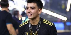 نقل الشائعات ، الأخبار: مورا المكسيك على أرسنال ، المدينة ، مدريد ، رادار برشلونة