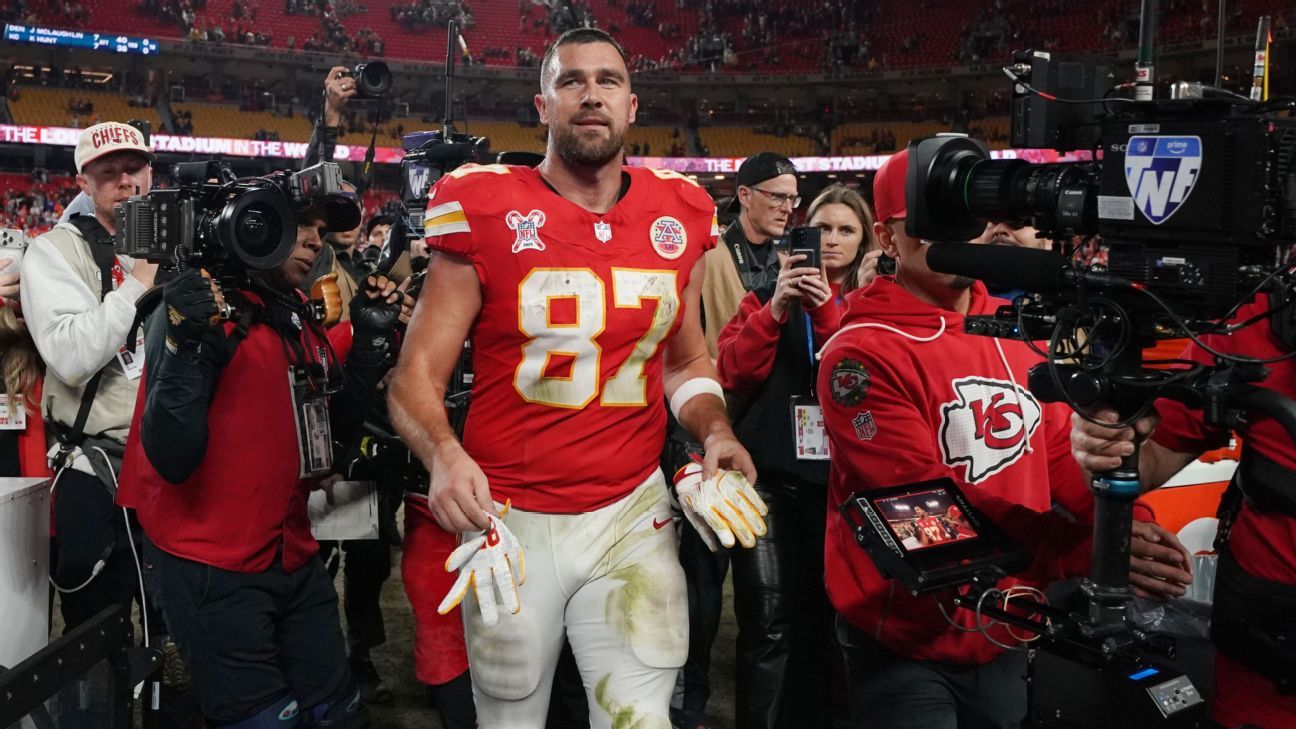 Kelce عاطفي بعد نهاية الموسم في Arrowhead