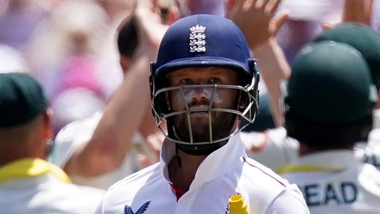 هل تراجعت إنجلترا عن نهج البازبول في طريقها لهزيمة آشز؟