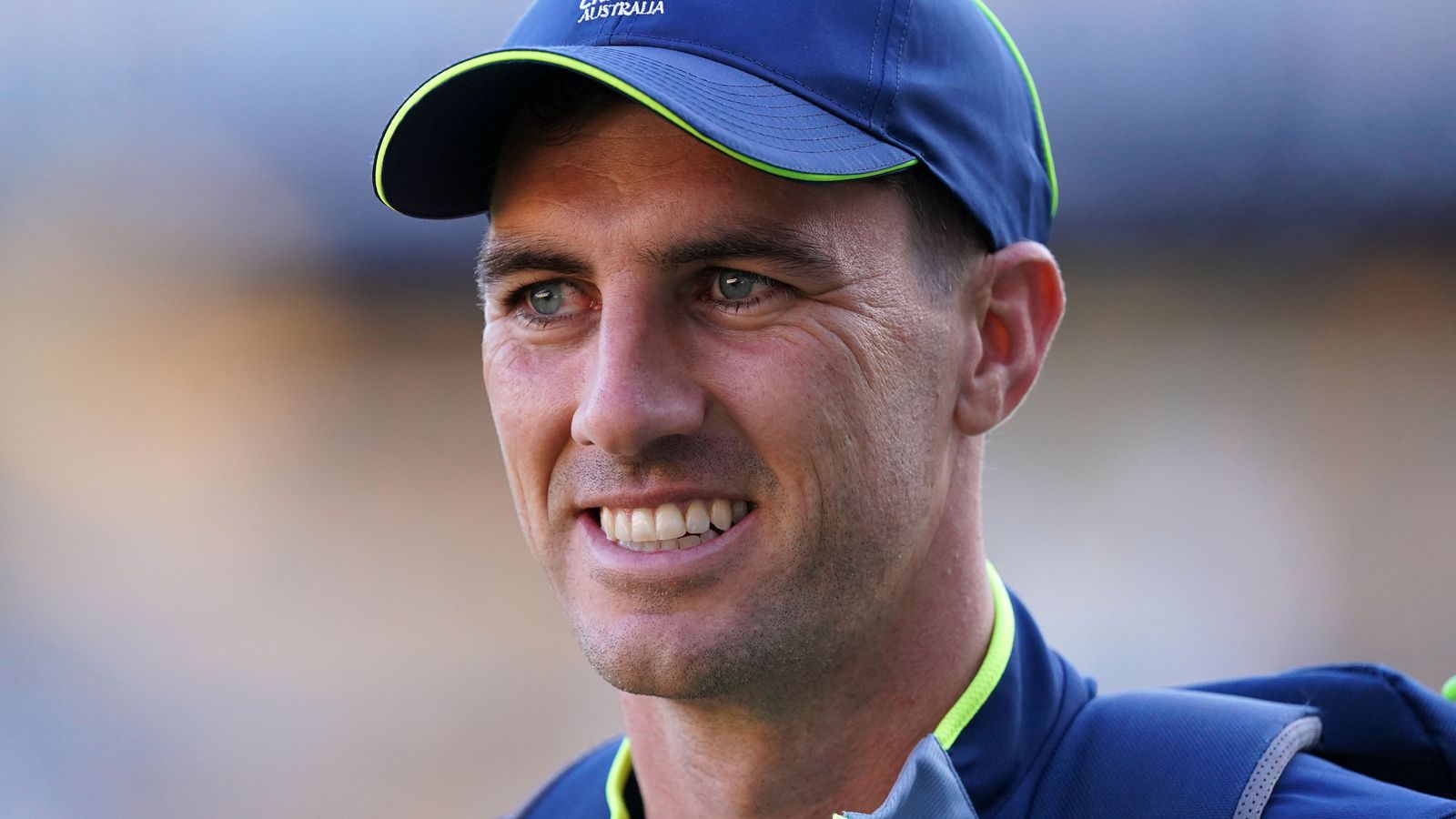 يعود Cummins لاختبار Ashes الثالث بينما يدافع Carey عن إنجلترا بشأن إعادة تعيين الشاطئ