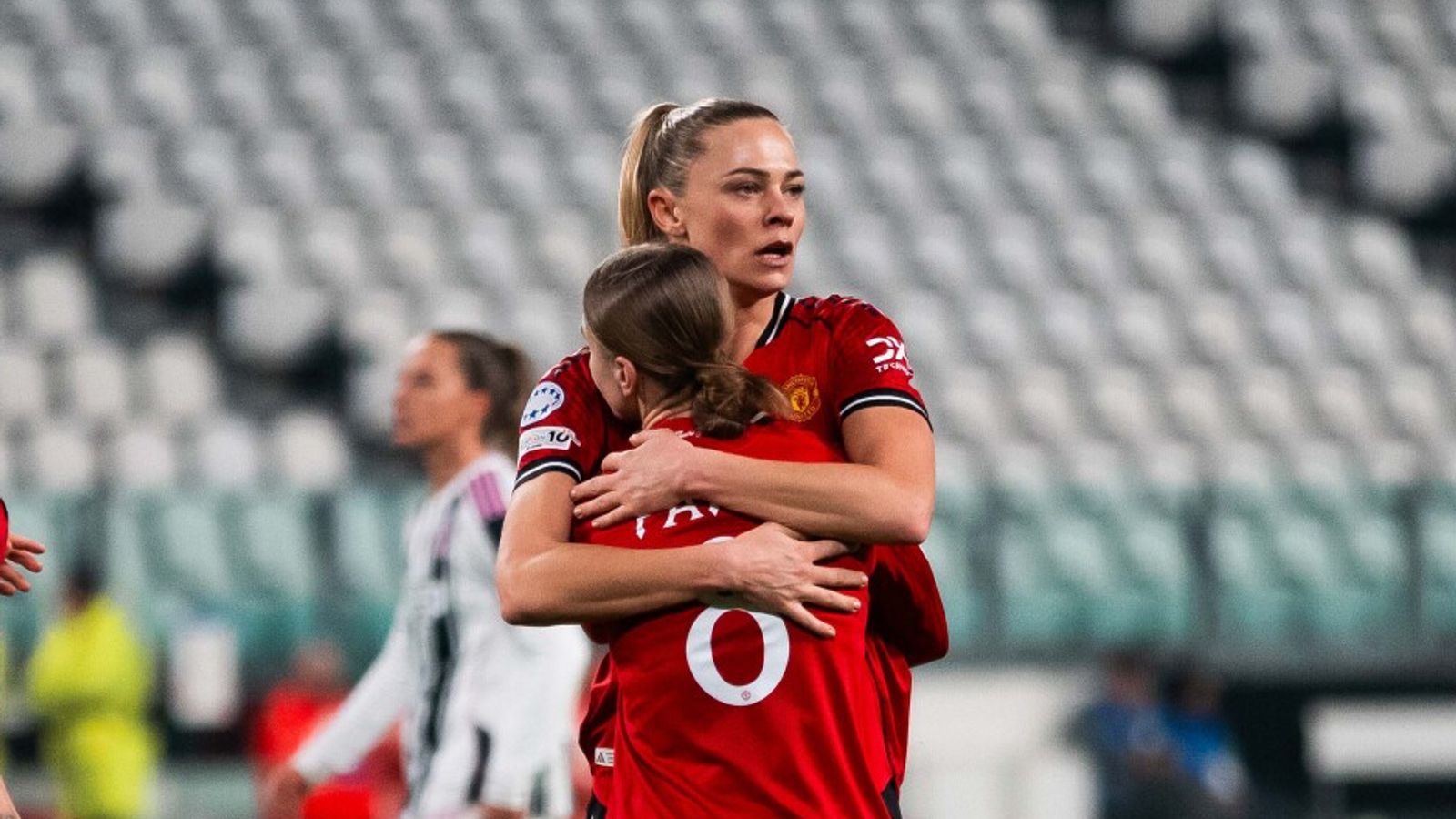 يعود مانشستر يونايتد بفوزه على يوفنتوس لكنه يواجه تصفيات دوري أبطال أوروبا