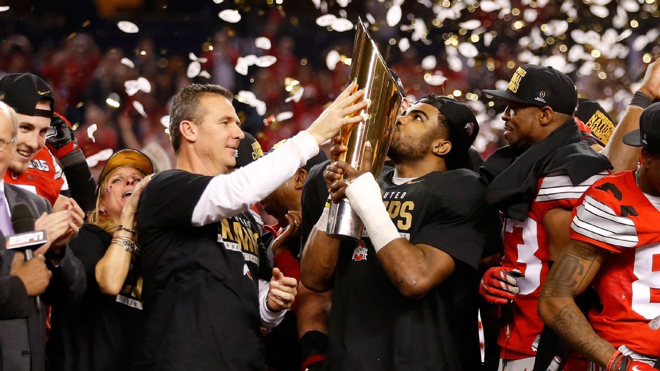 "Uptown Funk" و"Creed" والمزيد من الاتجاهات من رصيف Super Bowl الأخير لـ Seahawks