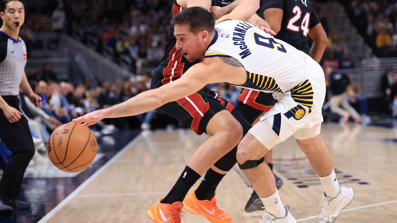 التقاطات خيالية لكرة السلة: ماكونيل، واتسون، نوركيتش من بين أفضل اللاعبين الذين يمكن إضافتهم