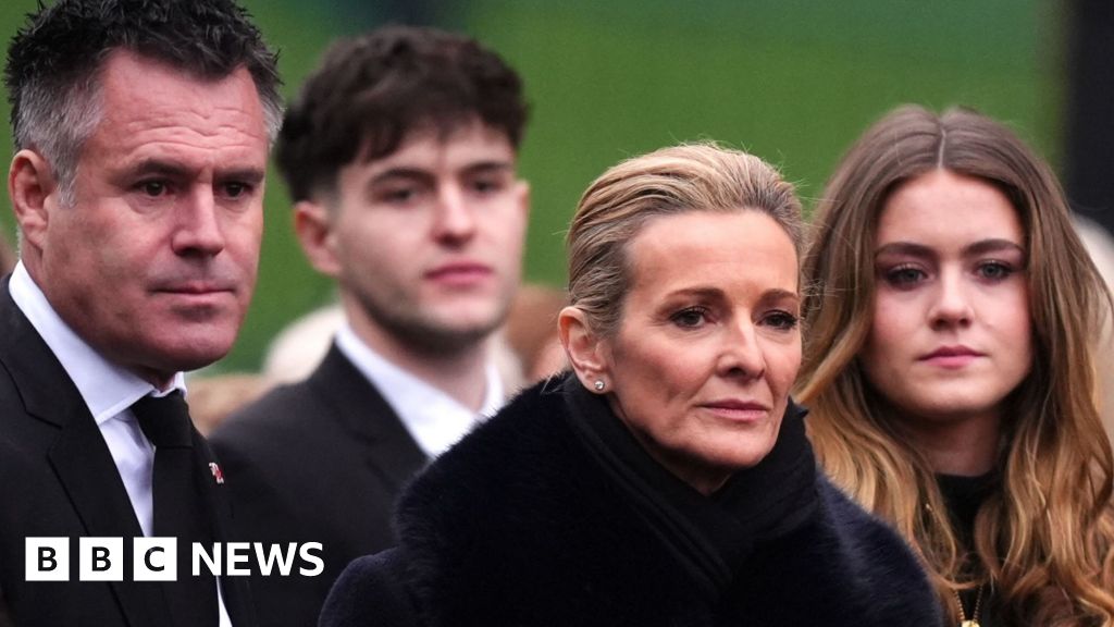 تم تذكر رئيس ويلز السابق يورات في الجنازة باعتباره "رجلًا مضحكًا ومتواضعًا"