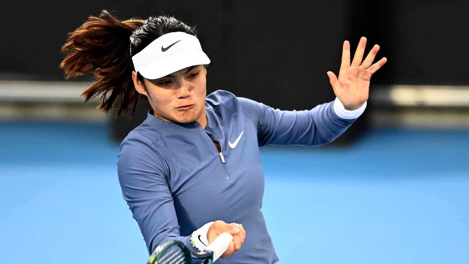 تم تعليق مباراة Raducanu بسبب الأمطار في هوبارت الدولية