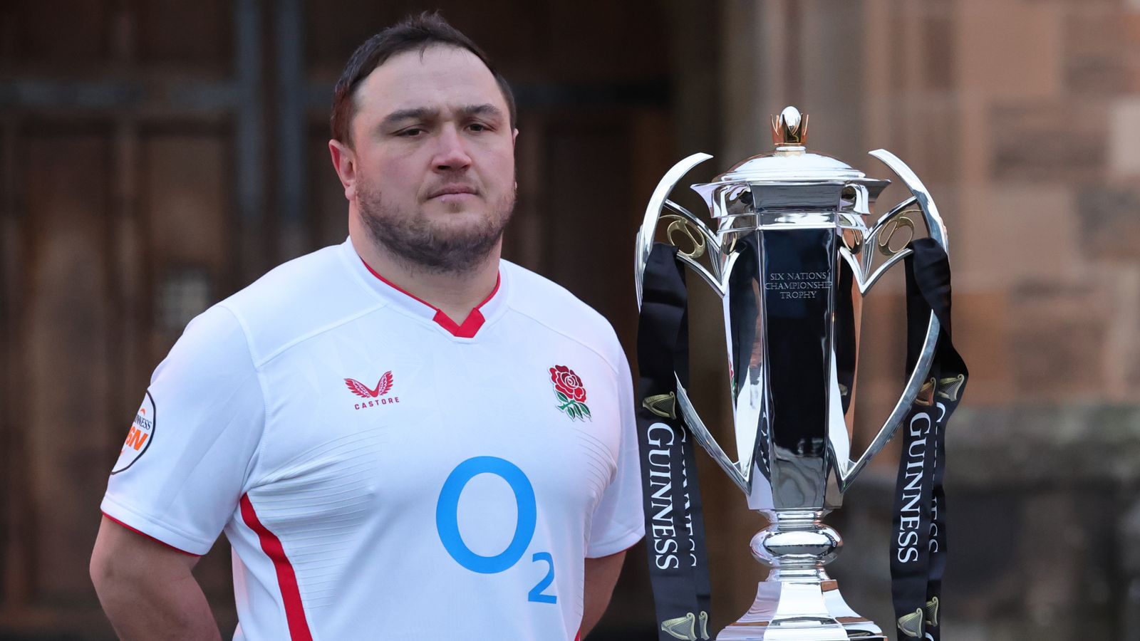 جورج: لا يمكن لإنجلترا أن تقف مكتوفة الأيدي في الأمم الستة