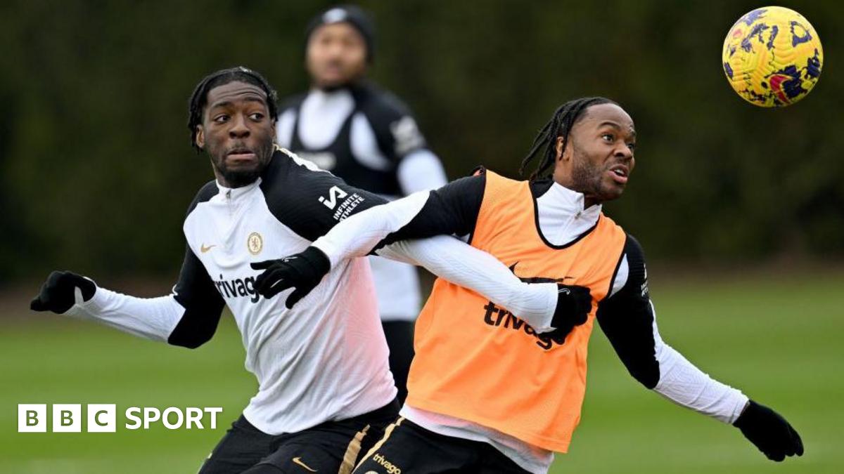 روزنيور يتحدث مع ستيرلنج وديساسي بشأن المنفى في تشيلسي