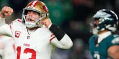 فاجأ 49ers المدافع عن بطل Super Bowl إيجلز في فيلي
