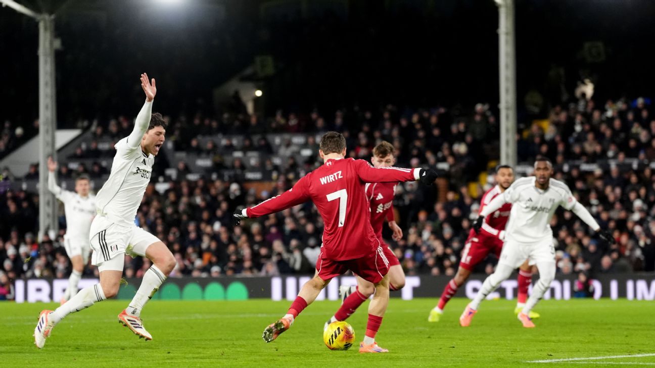 مراجعة VAR: لماذا كان Wirtz متسللاً في الدوري الإنجليزي الممتاز، وكان متسللاً في أوروبا؟