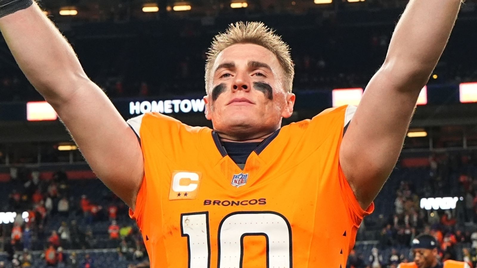 هل ينبغي أن يشعر أفضل فريقين في اتحاد كرة القدم الأميركي بالقلق؟