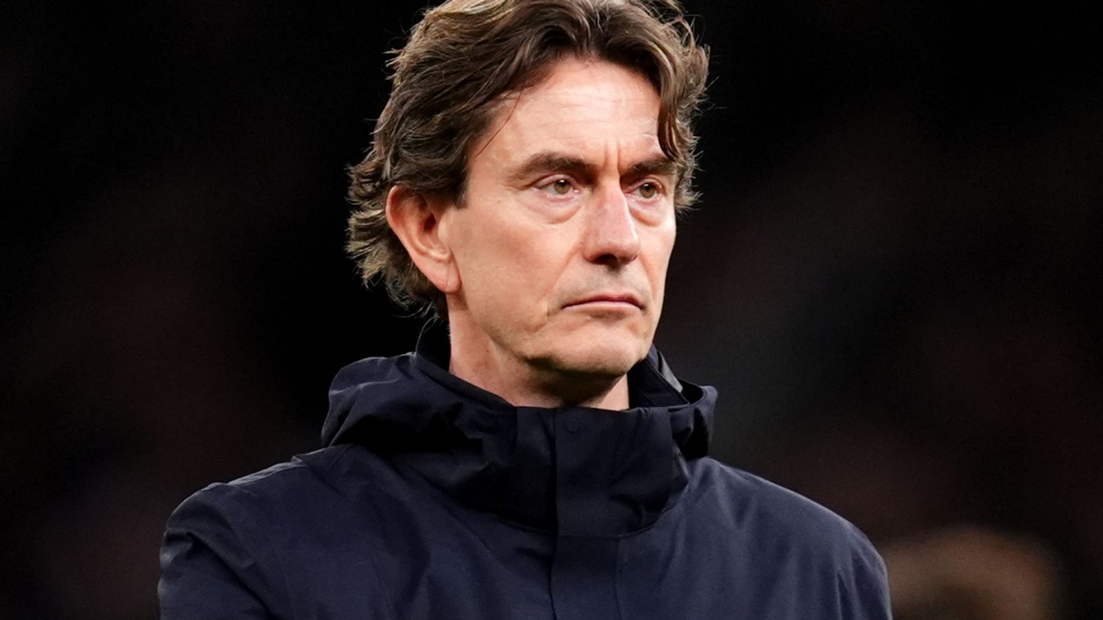 يشعر فرانك "بالثقة" من مجلس إدارة توتنهام ويعترف بأنه لا يستطيع كسب جميع المشجعين