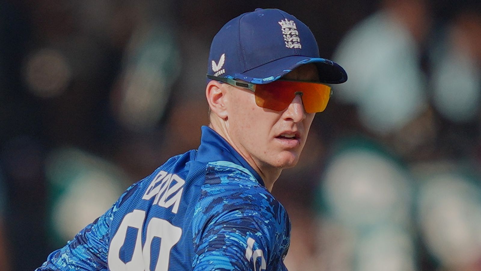 يعترف بروك بالكذب مع زملائه في الفريق الذين تم التحقيق معهم بشأن حادث الحارس