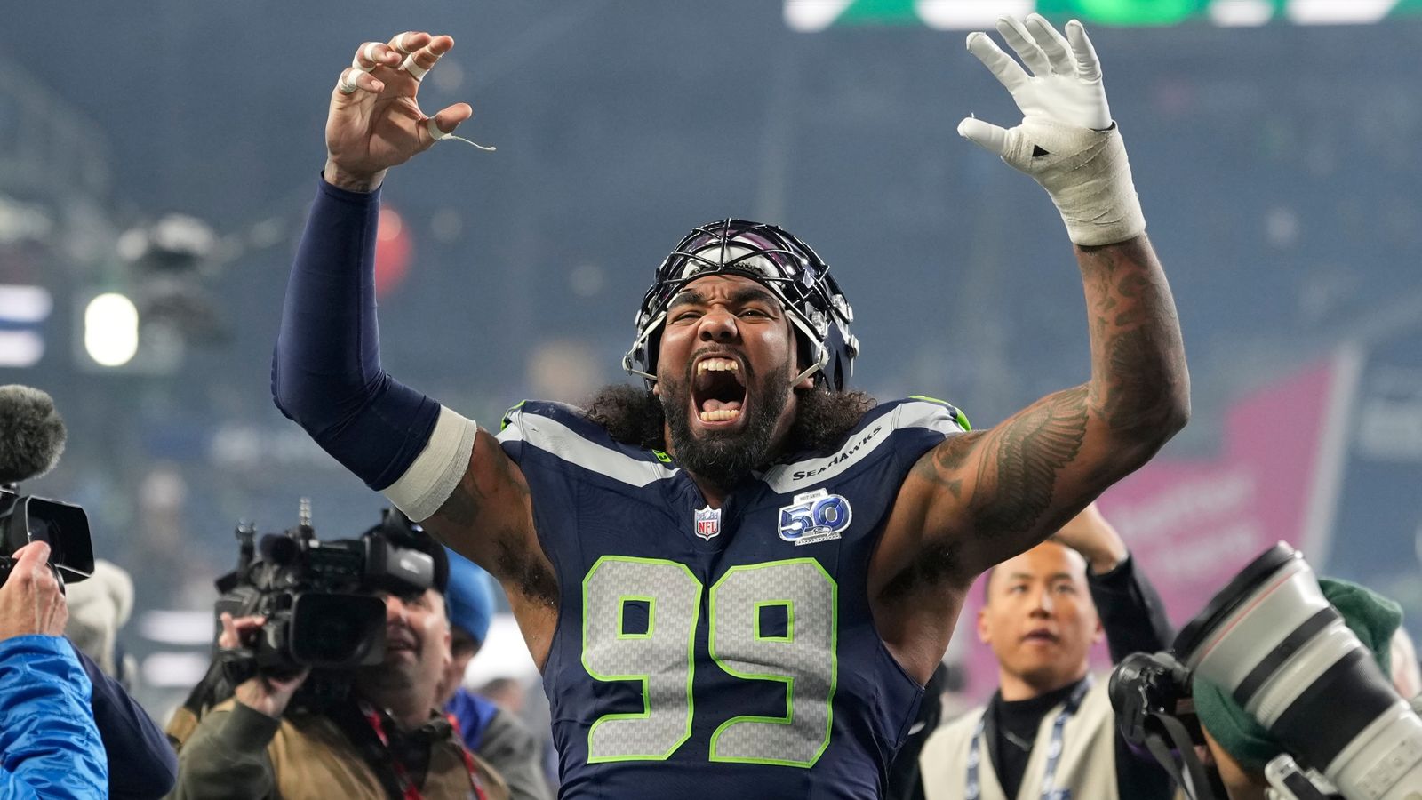 يهيمن Seahawks على 49ers للتقدم إلى مباراة بطولة NFC